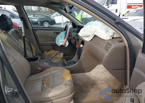 1998 Toyota Camry Le from USA, damaged, VIN 4T1BG22K7WU231361